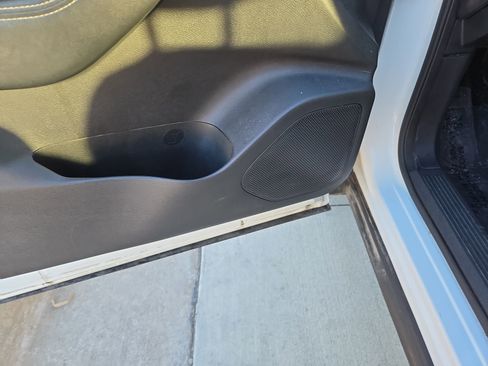 Used 2021 Nissan Rogue SV image 31