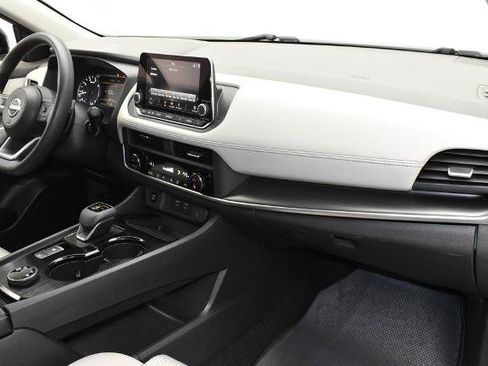 Certified 2024 Nissan Rogue SV AWD/4WD image 23