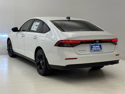 New 2025 Honda Accord SE image 7