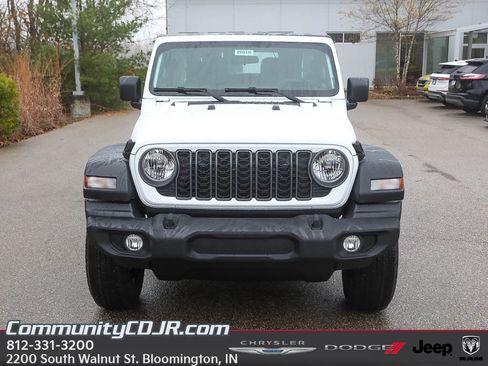 New 2026 Jeep Wrangler Sport AWD/4WD image 9