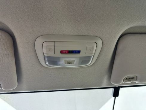 Used 2017 Subaru Crosstrek 2.0i Limited image 24