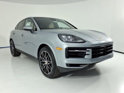 New 2026 Porsche Cayenne Coupe image 32