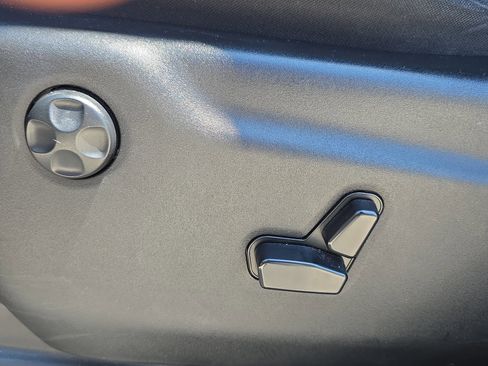 Used 2023 Dodge Durango GT image 26