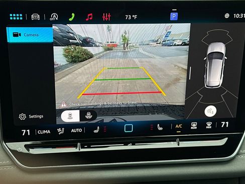 New 2026 Volkswagen Tiguan SE R-Line FWD image 17