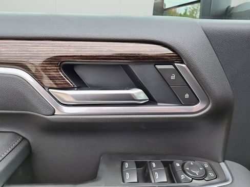 New 2026 GMC Sierra 2500 SLE w/ SLE Value Package; AWD/4WD image 32