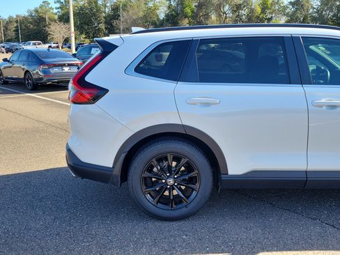 Certified 2024 Honda CR-V Sport image 6