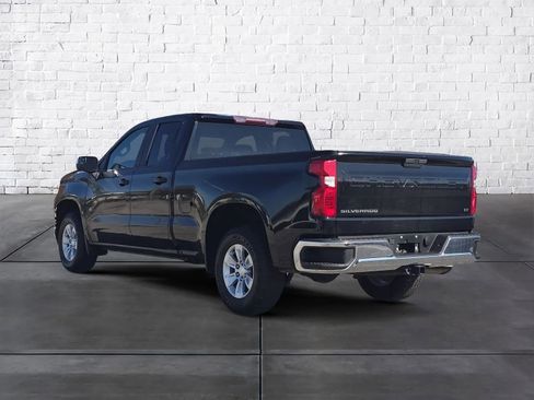 Used 2021 Chevrolet Silverado 1500 LT w/ Bed Protection Package image 5