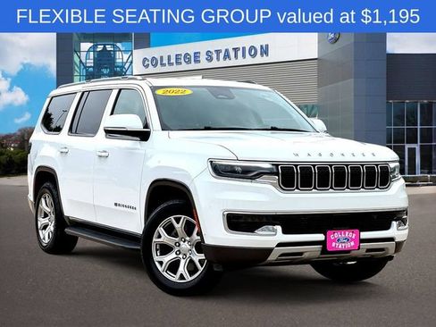 Used 2022 Jeep Wagoneer Series II w/ Flexible Seating Group AWD/4WD image 1