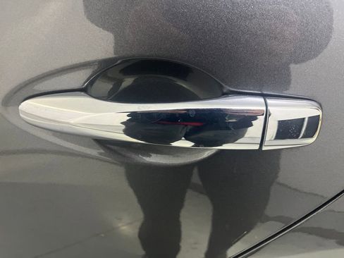 Used 2022 Nissan Maxima SV w/ Floor Mat Group image 41