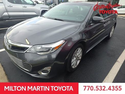 Used 2013 Toyota Avalon XLE Premium FWD image 1
