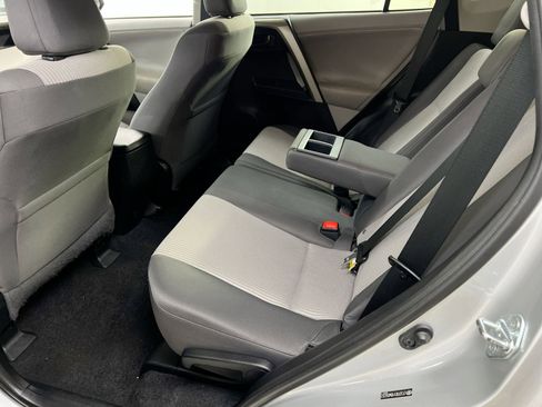 Used 2013 Toyota RAV4 LE image 28