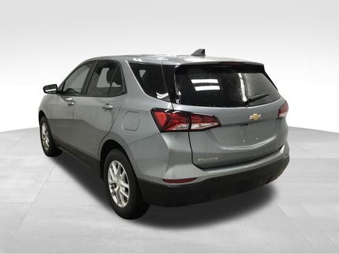Used 2023 Chevrolet Equinox LS AWD/4WD image 14