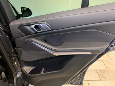 Used 2022 BMW X5 xDrive40i w/ M Sport Package image 67