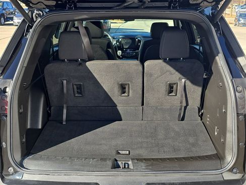 Used 2023 Chevrolet Traverse LT image 27