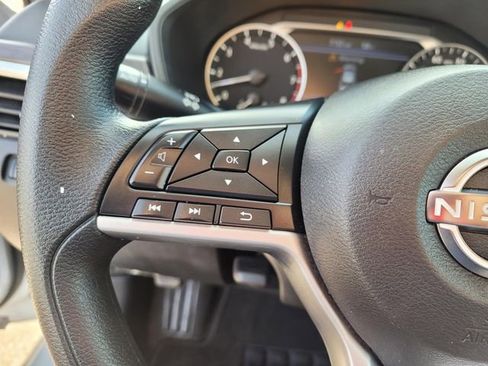 Used 2024 Nissan Altima 2.5 SV image 27