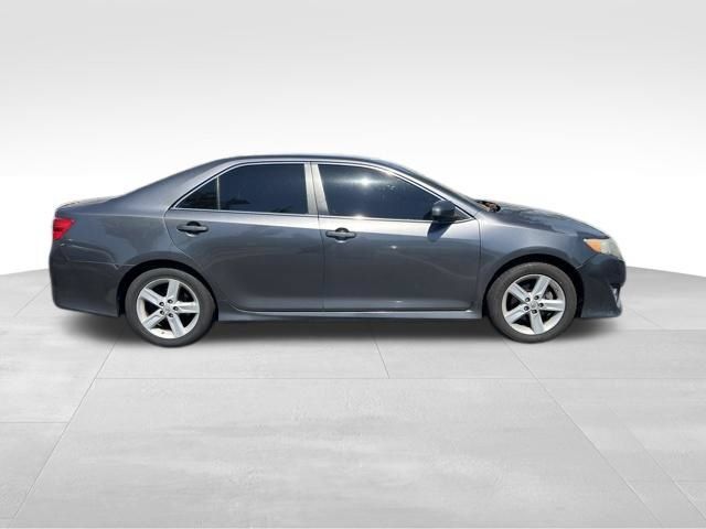 Used 2014 Toyota Camry SE w/ Fleet Convenience Package FWD image 8