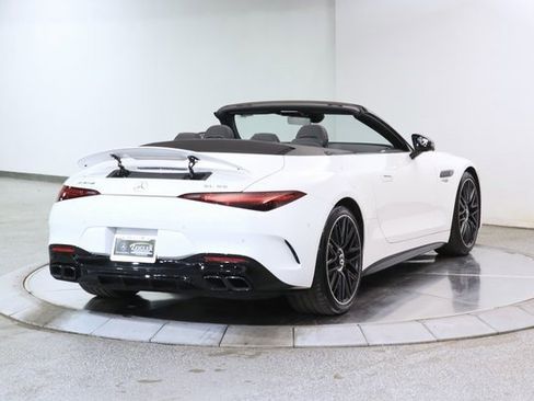 Used 2022 Mercedes-Benz SL 55 AMG 4MATIC image 11