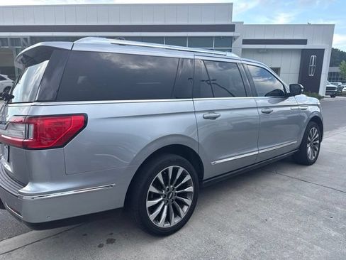 Used 2020 Lincoln Navigator L Reserve w/ Luxury Package AWD/4WD image 3