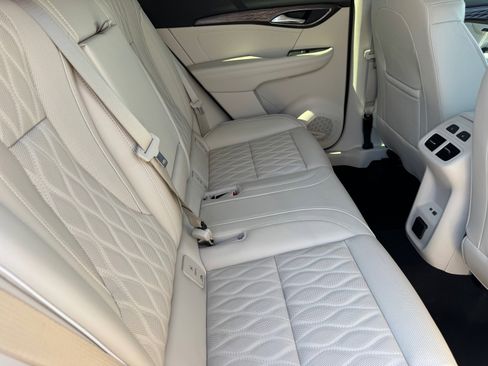 Used 2022 Buick Envision Avenir w/ Technology Package II image 13