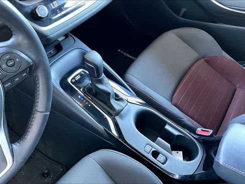 Used 2024 Toyota Corolla SE w/ SE Premium Package FWD image 5