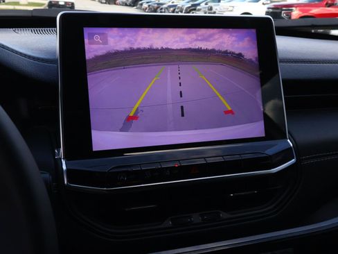 Used 2024 Jeep Compass Latitude w/ Altitude Special Edition image 24