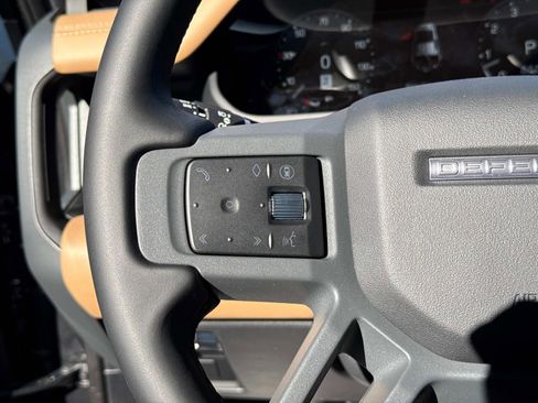 Certified 2025 Land Rover Defender 110 S image 26