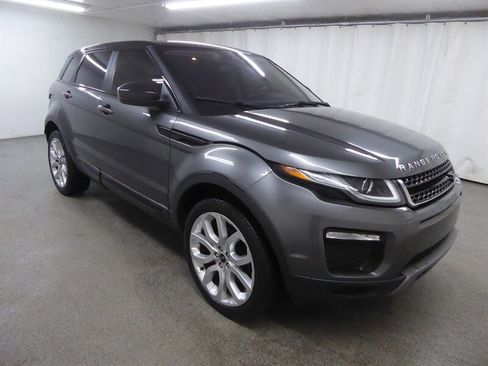 Used 2016 Land Rover Range Rover Evoque SE image 1