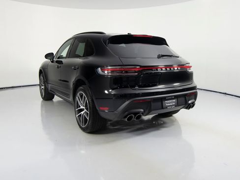 Certified 2026 Porsche Macan AWD/4WD image 3