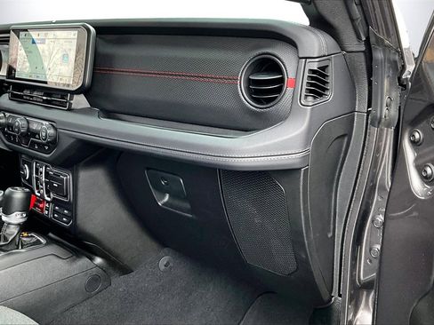 Certified 2025 Jeep Wrangler Unlimited Rubicon image 18