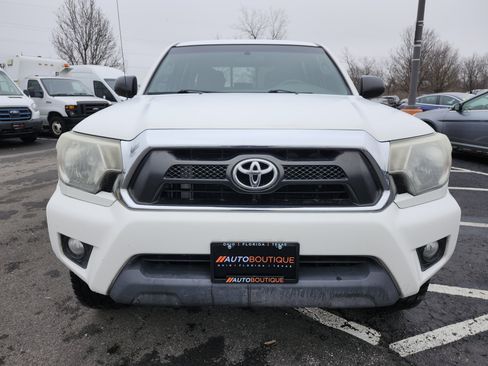 Used 2014 Toyota Tacoma 4x4 Double Cab w/ TRD Off-Road Package image 11