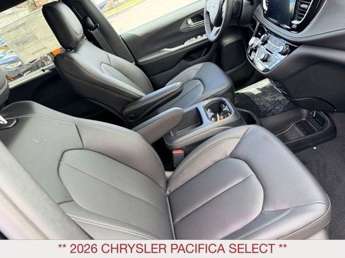 New 2026 Chrysler Pacifica Select image 9