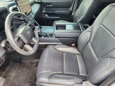 Used 2024 Toyota Sequoia Platinum AWD/4WD image 9