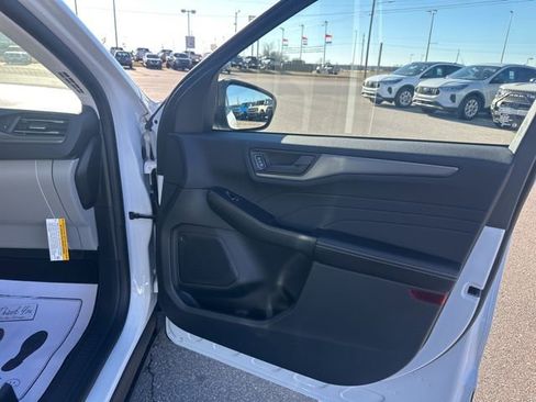 New 2026 Ford Escape Active FWD image 11