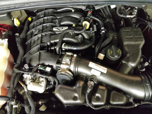 Used 2023 Jeep Grand Cherokee Laredo RWD image 30