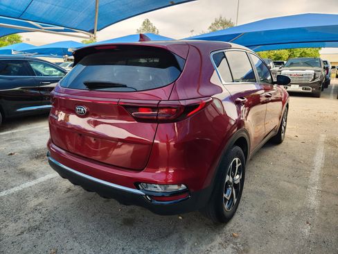 Used 2022 Kia Sportage LX image 4