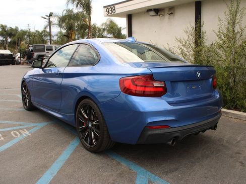 Used 2015 BMW M235i Coupe w/ Premium Package RWD image 4
