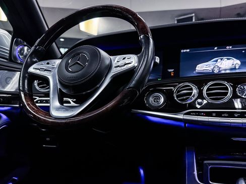 Used 2018 Mercedes-Benz Maybach S 560 4MATIC image 27