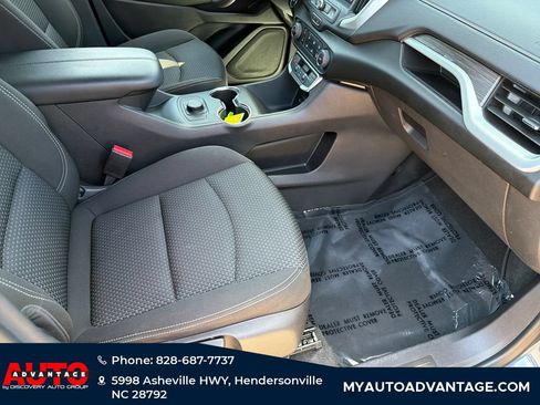 Used 2024 GMC Terrain SLE FWD image 37