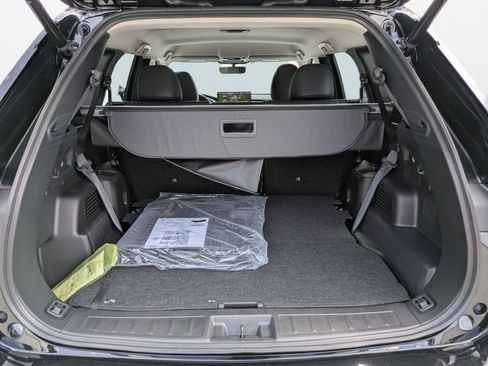 New 2026 Mitsubishi Outlander SE FWD image 13
