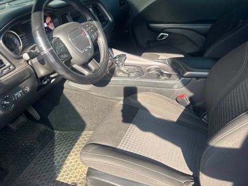 Used 2023 Dodge Challenger SXT RWD image 5