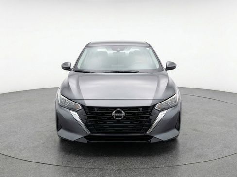 Used 2025 Nissan Sentra SV image 2