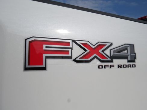 Used 2023 Ford F250 Lariat w/ Lariat Ultimate Package image 14