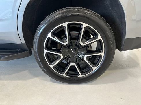 Used 2024 Chevrolet Tahoe RST w/ Luxury Package image 19
