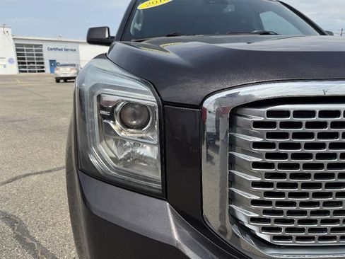 Used 2016 GMC Yukon Denali AWD/4WD image 11