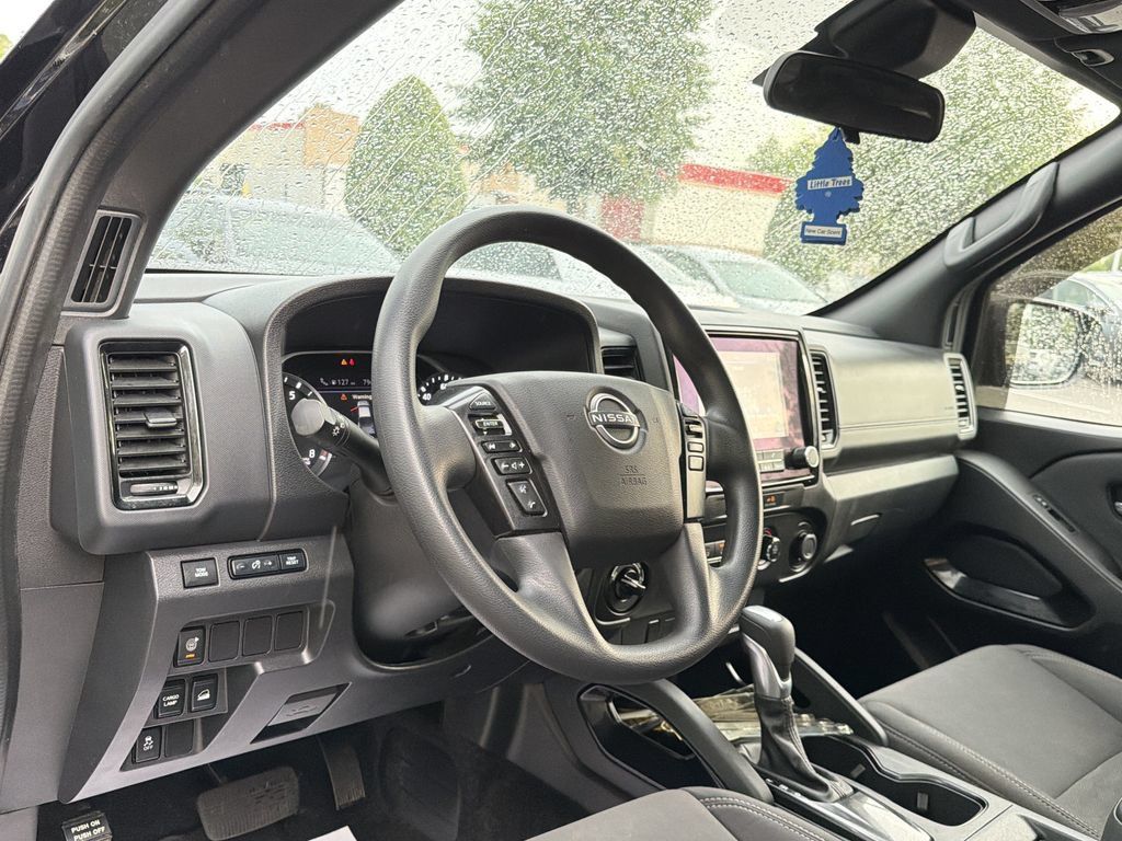 Used 2023 Nissan Frontier SV w/ Midnight Edition Package AWD/4WD image 10