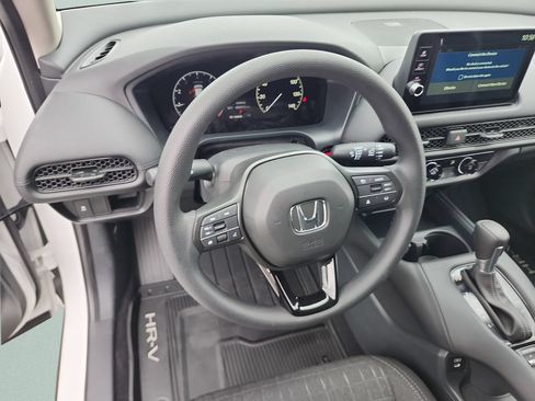 New 2026 Honda HR-V LX image 33