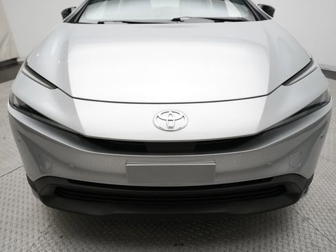 Used 2023 Toyota Prius LE image 21