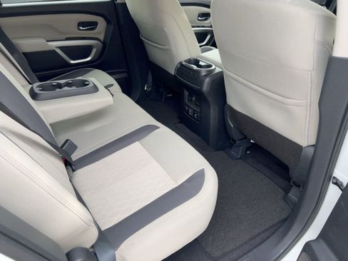 Used 2023 Nissan Titan SV w/ SV Convenience Package image 30