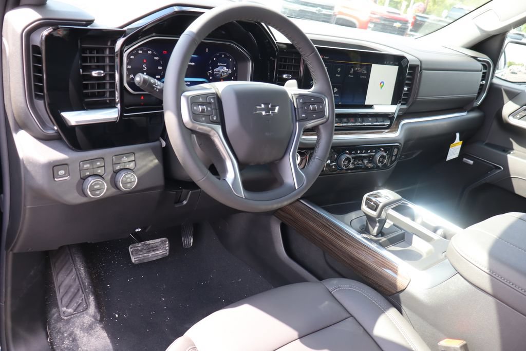 New 2026 Chevrolet Silverado 1500 RST w/ Redline Edition AWD/4WD image 6