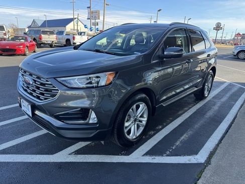 Certified 2019 Ford Edge SEL w/ Equipment Group 201A image 4
